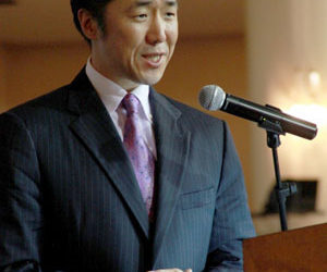 Dr. Hyun Jin Moon speaks at the Global Peace Leadership Conference in Asuncion, Paraguay